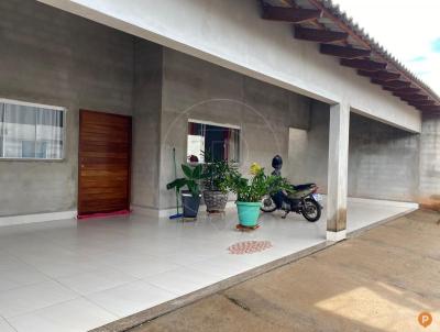 Casa para Venda, em Caldas Novas, bairro Boa Vista, 3 dormitórios, 4 banheiros, 2 suítes, 4 vagas